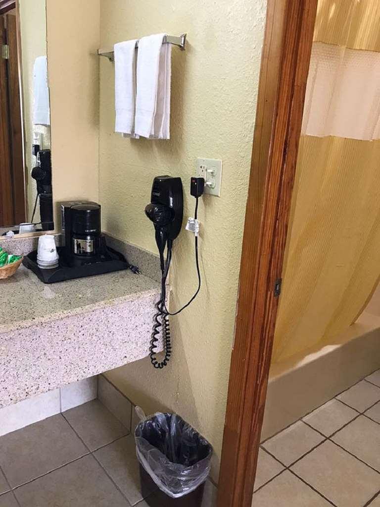 Americas Best Value Inn-Indianola Pokój zdjęcie